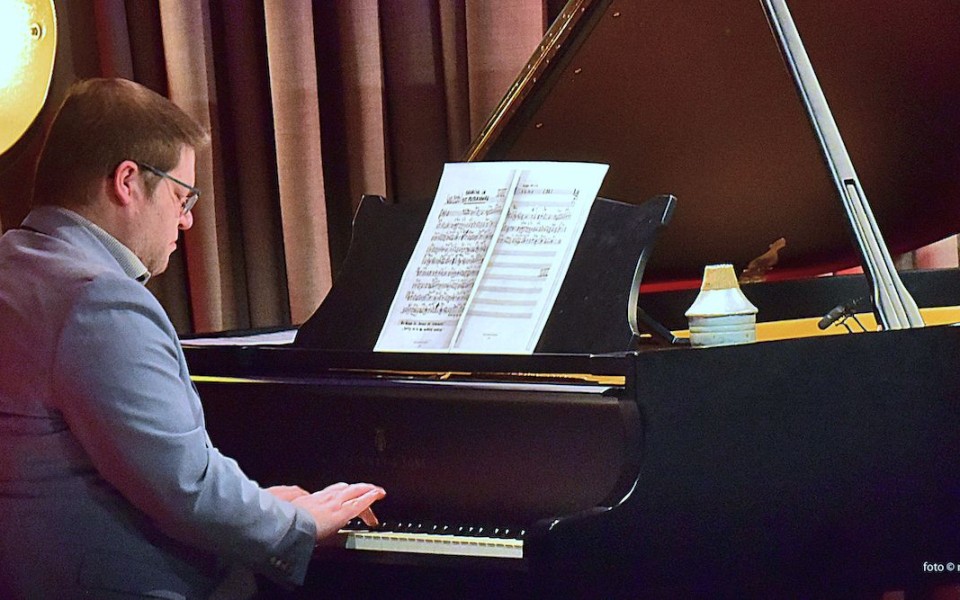 upload image preview